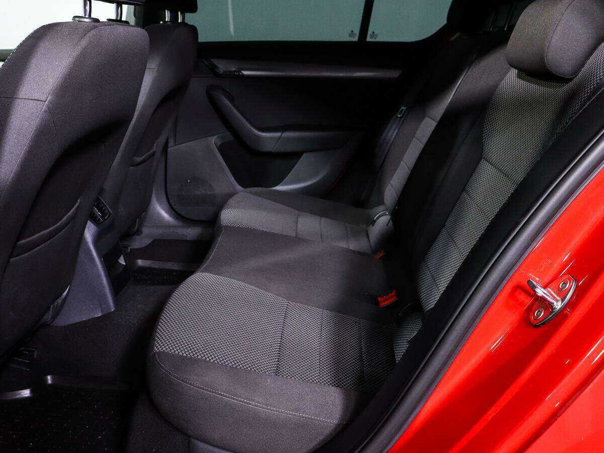 Купить Skoda Octavia с пробегом. Фото: #6