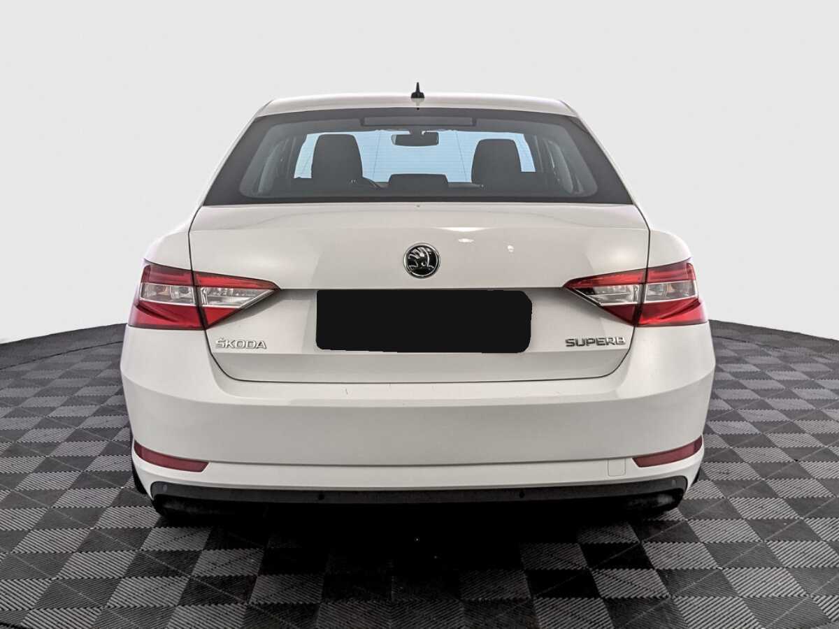 Купить Skoda Superb с пробегом. Фото: #5