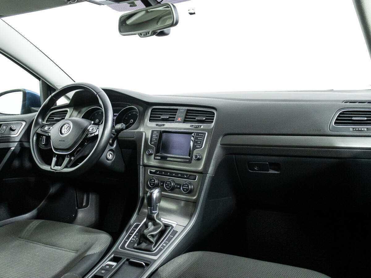 Купить Volkswagen Golf с пробегом. Фото: #8