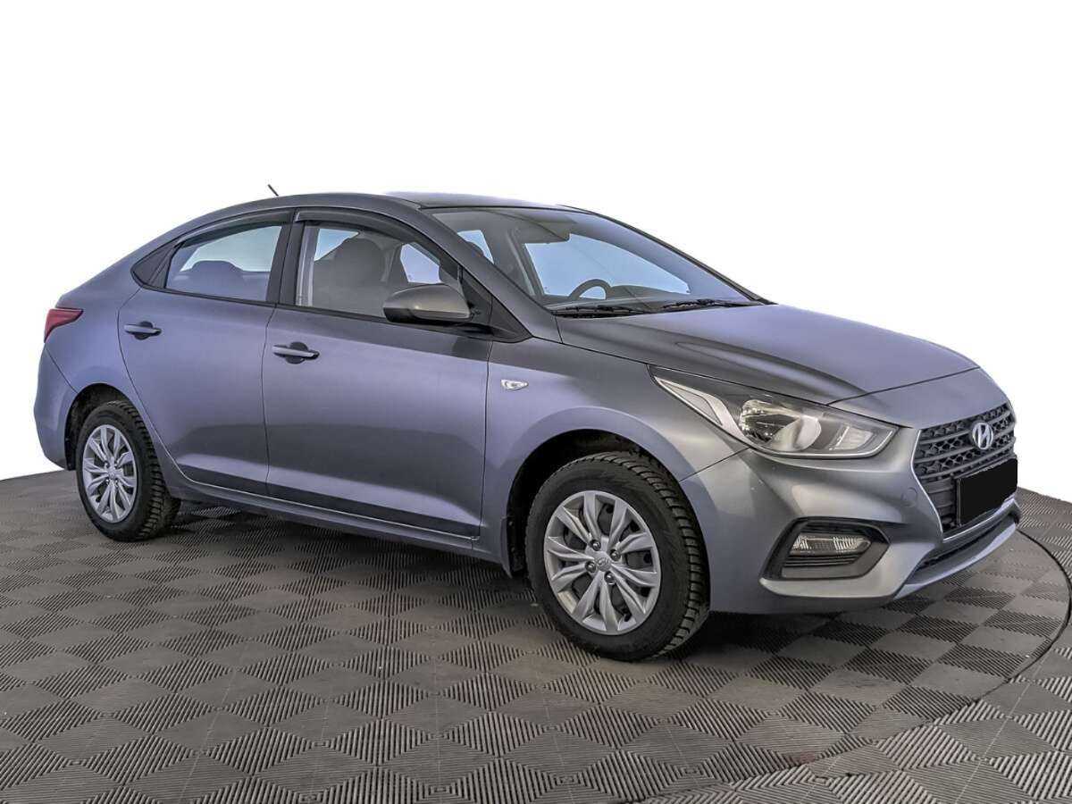 Купить Hyundai Solaris с пробегом. Фото: #2