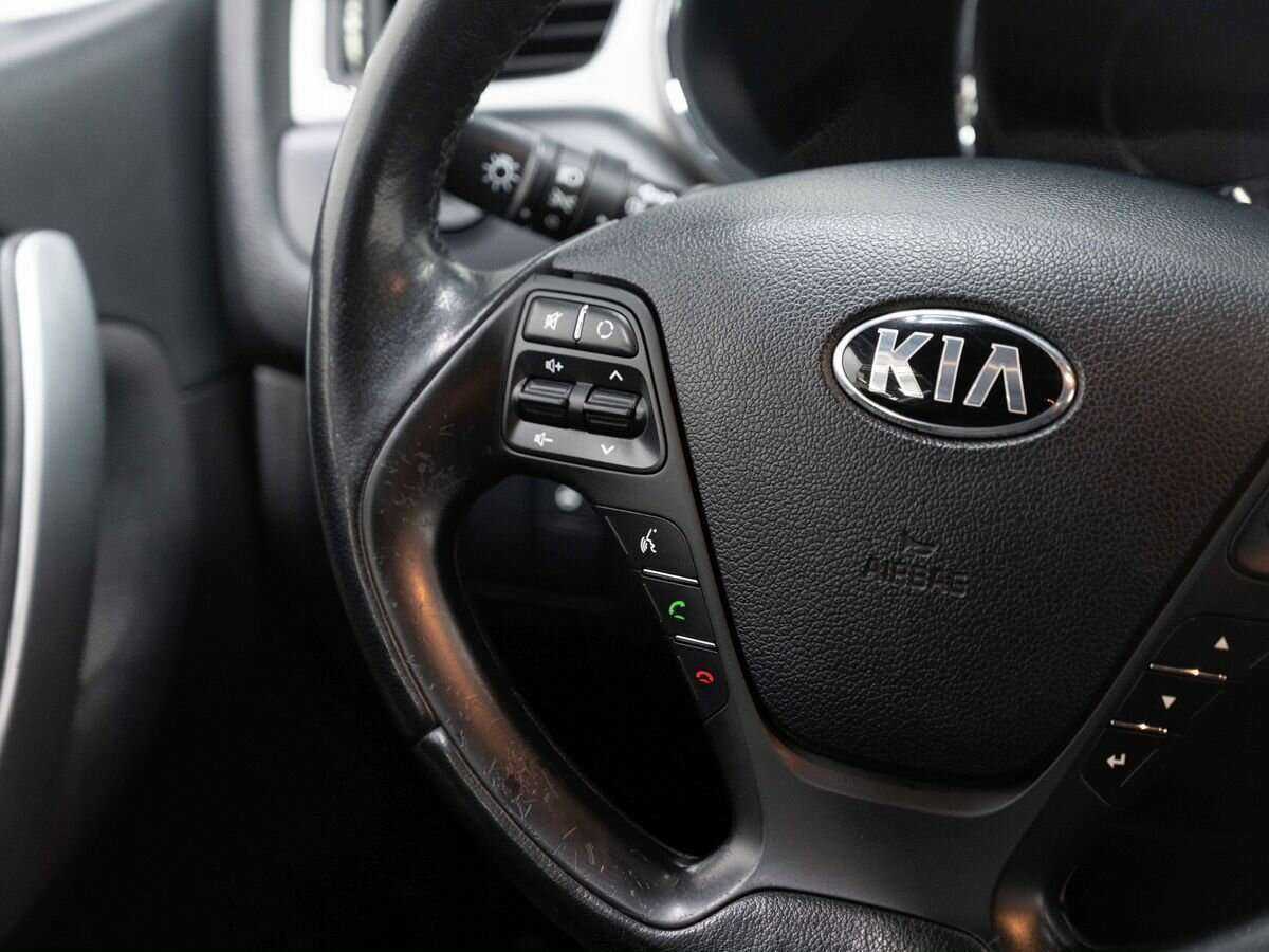 Купить Kia Ceed с пробегом. Фото: #13