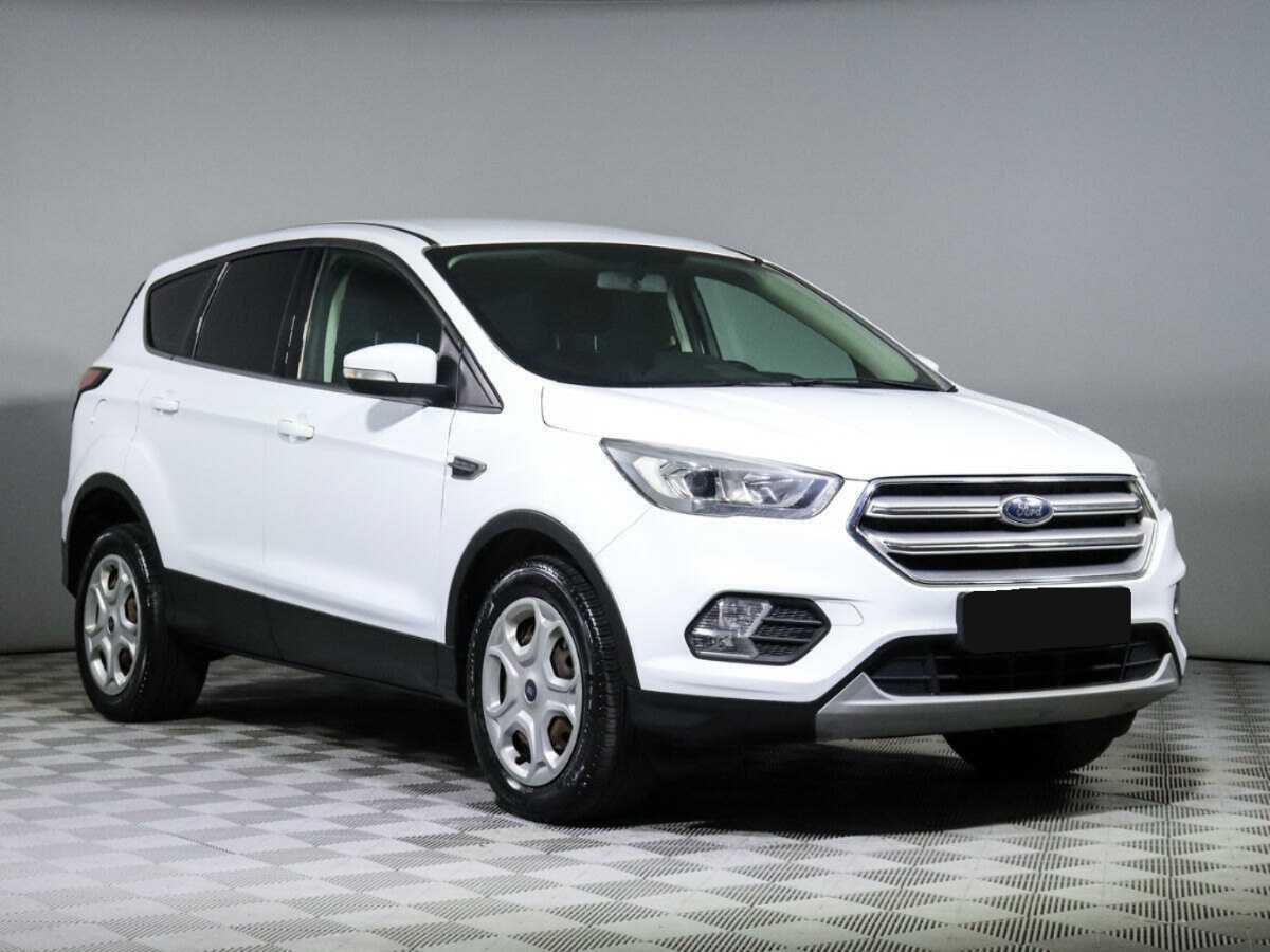 Купить Ford Kuga с пробегом. Фото: #2