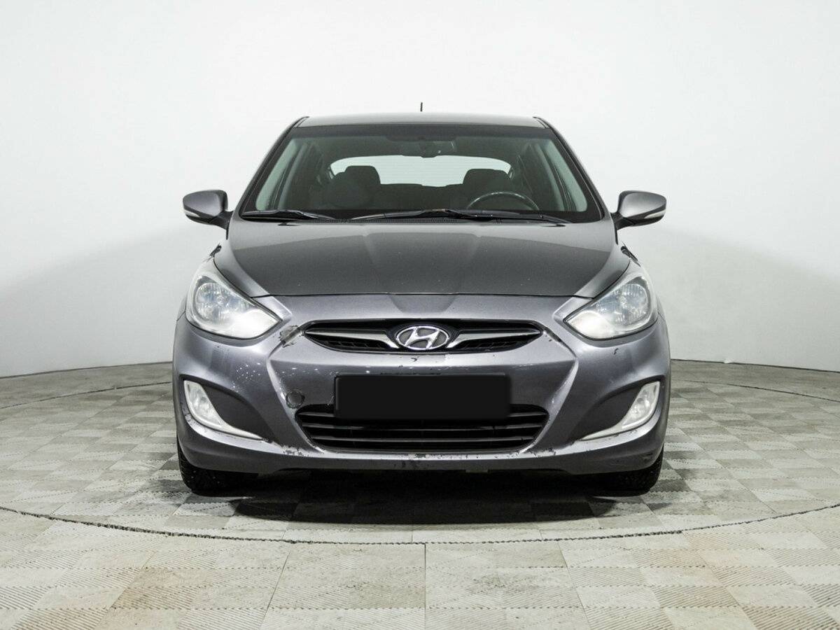 Купить Hyundai Solaris с пробегом. Фото: #1