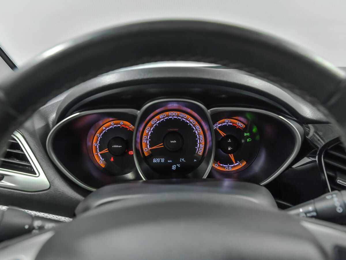 Купить Lada (ВАЗ) Vesta с пробегом. Фото: #6