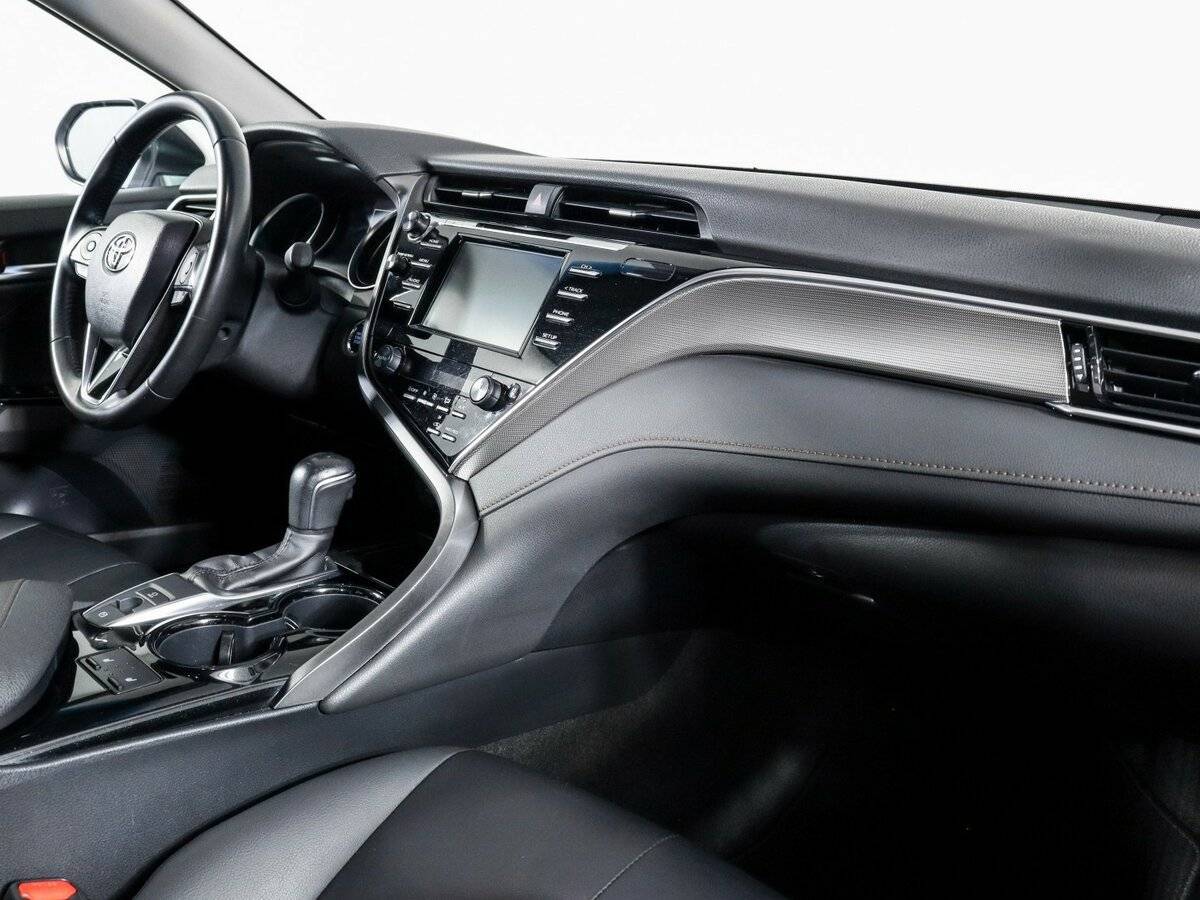 Купить Toyota Camry с пробегом. Фото: #5