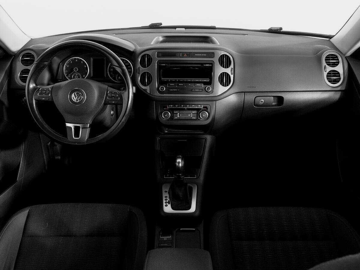 Купить Volkswagen Tiguan с пробегом. Фото: #8