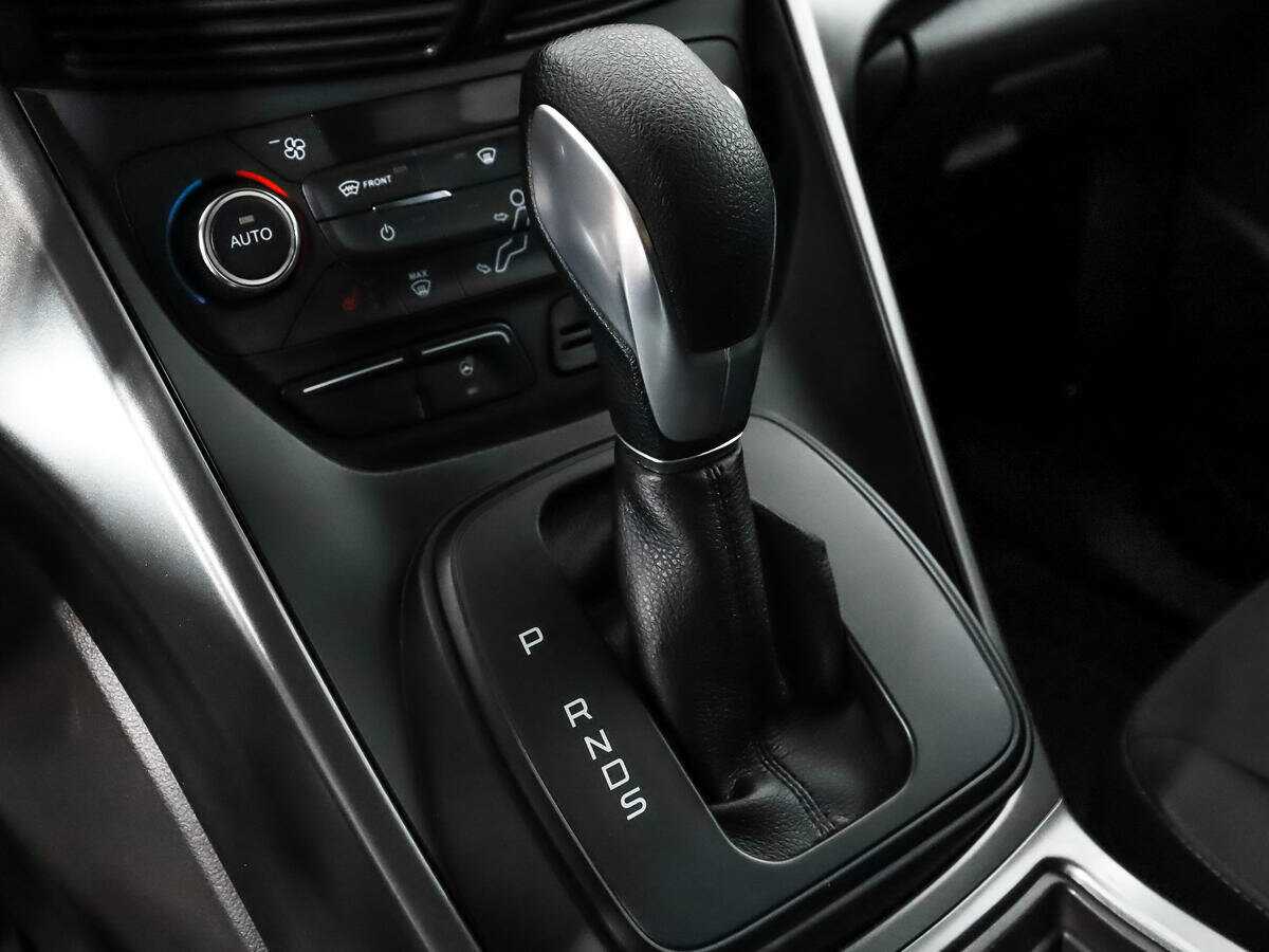 Купить Ford Kuga с пробегом. Фото: #9