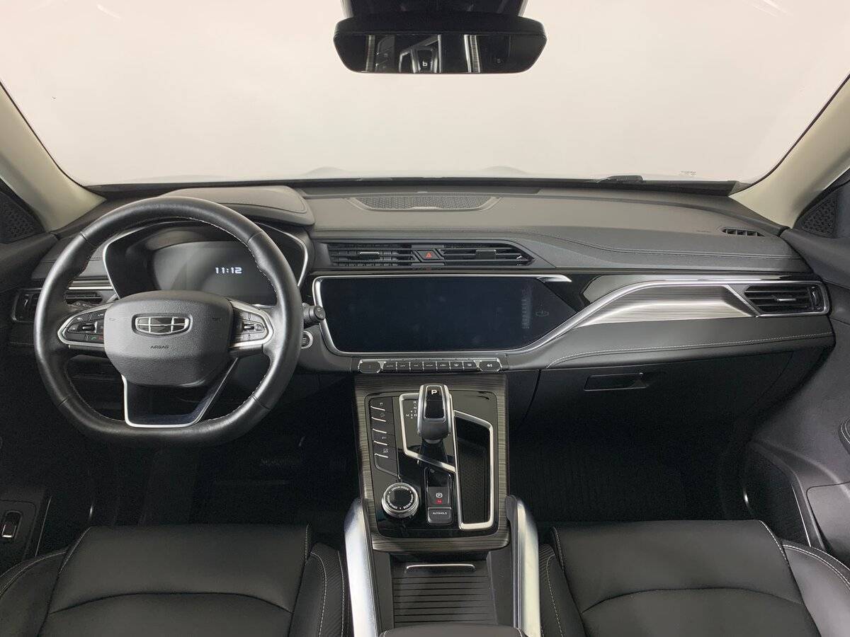 Купить Geely Atlas Pro с пробегом. Фото: #10