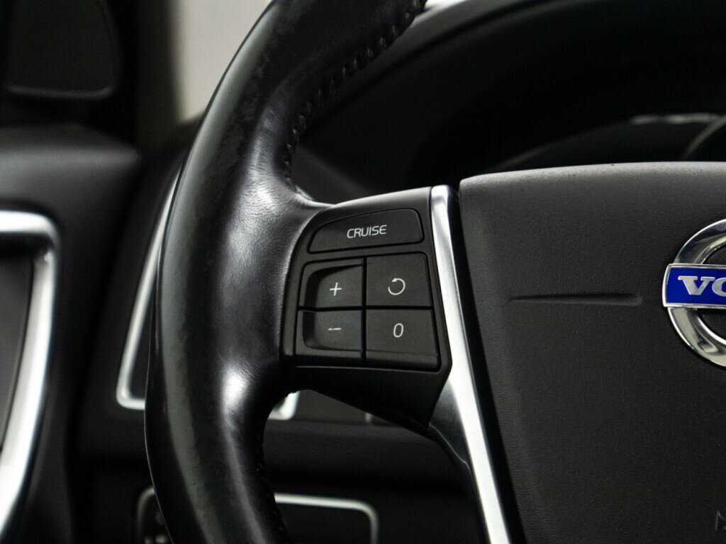 Купить Volvo XC60 с пробегом. Фото: #17