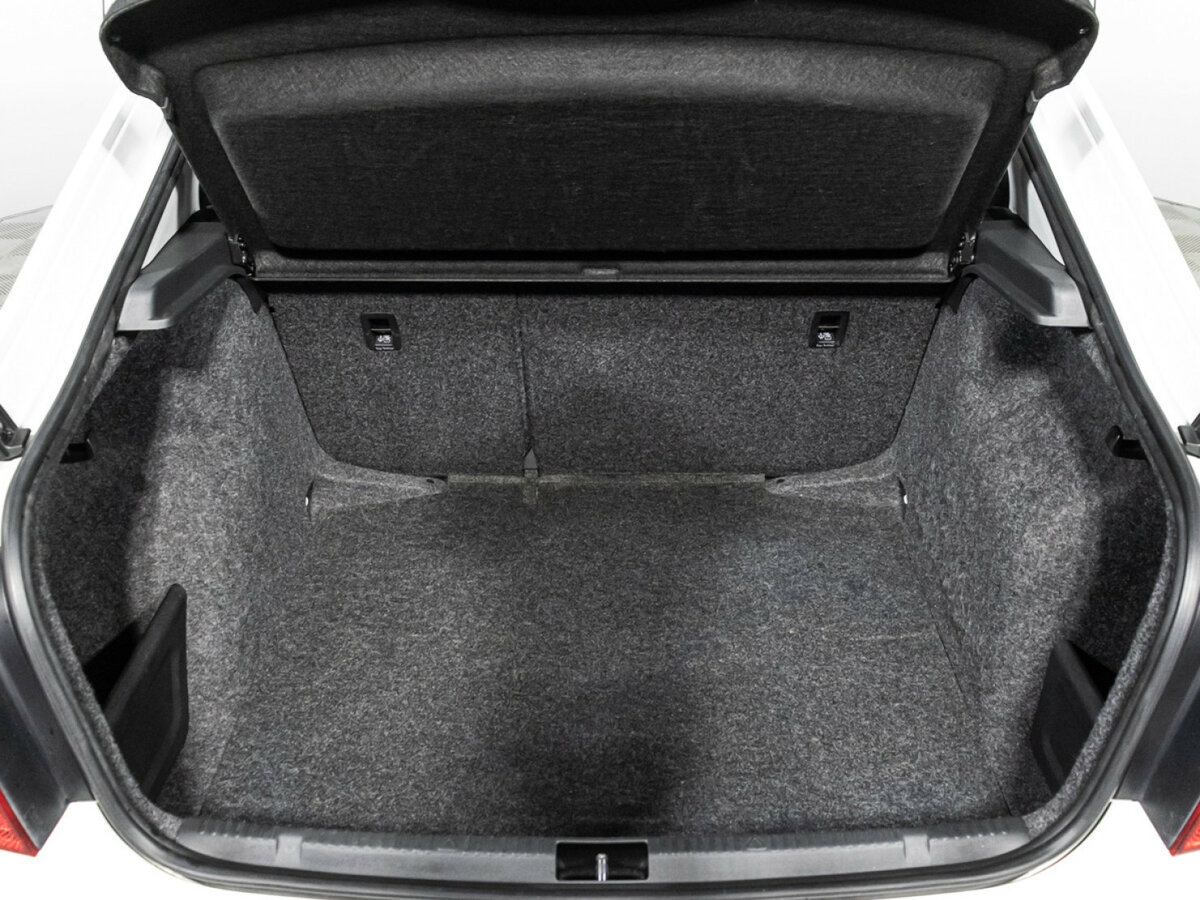 Купить Skoda Rapid с пробегом. Фото: #15