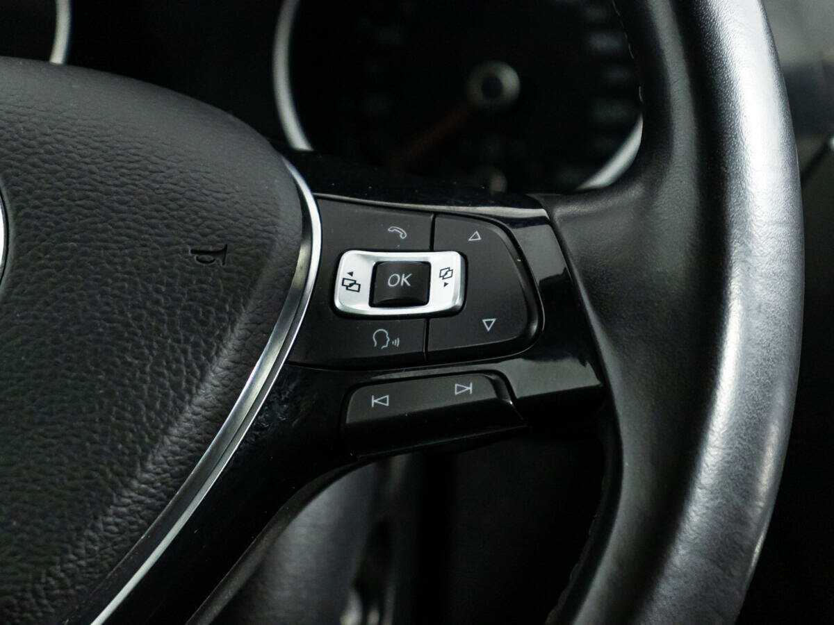 Купить Volkswagen Tiguan с пробегом. Фото: #19