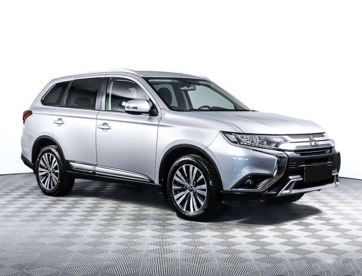 Купить Mitsubishi Outlander с пробегом. Фото: #2