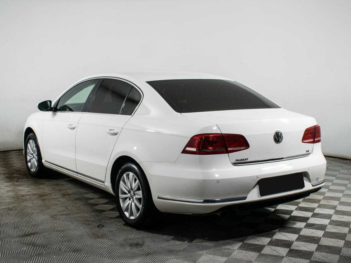 Купить Volkswagen Passat с пробегом. Фото: #5