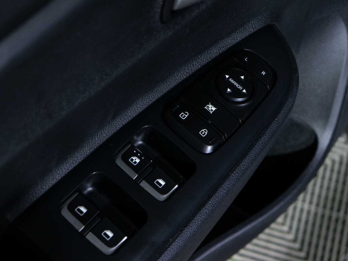 Купить Kia Rio с пробегом. Фото: #13