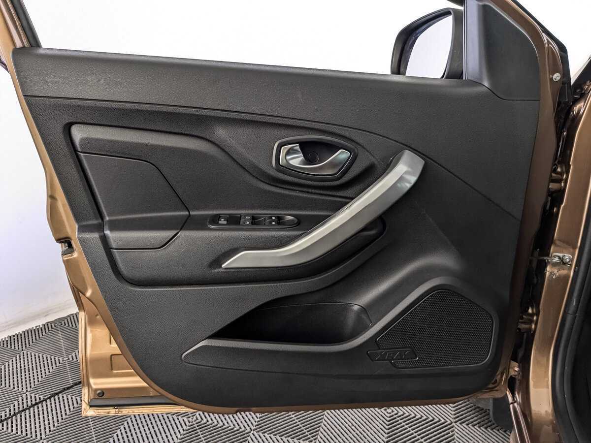 Купить Lada (ВАЗ) XRAY с пробегом. Фото: #14