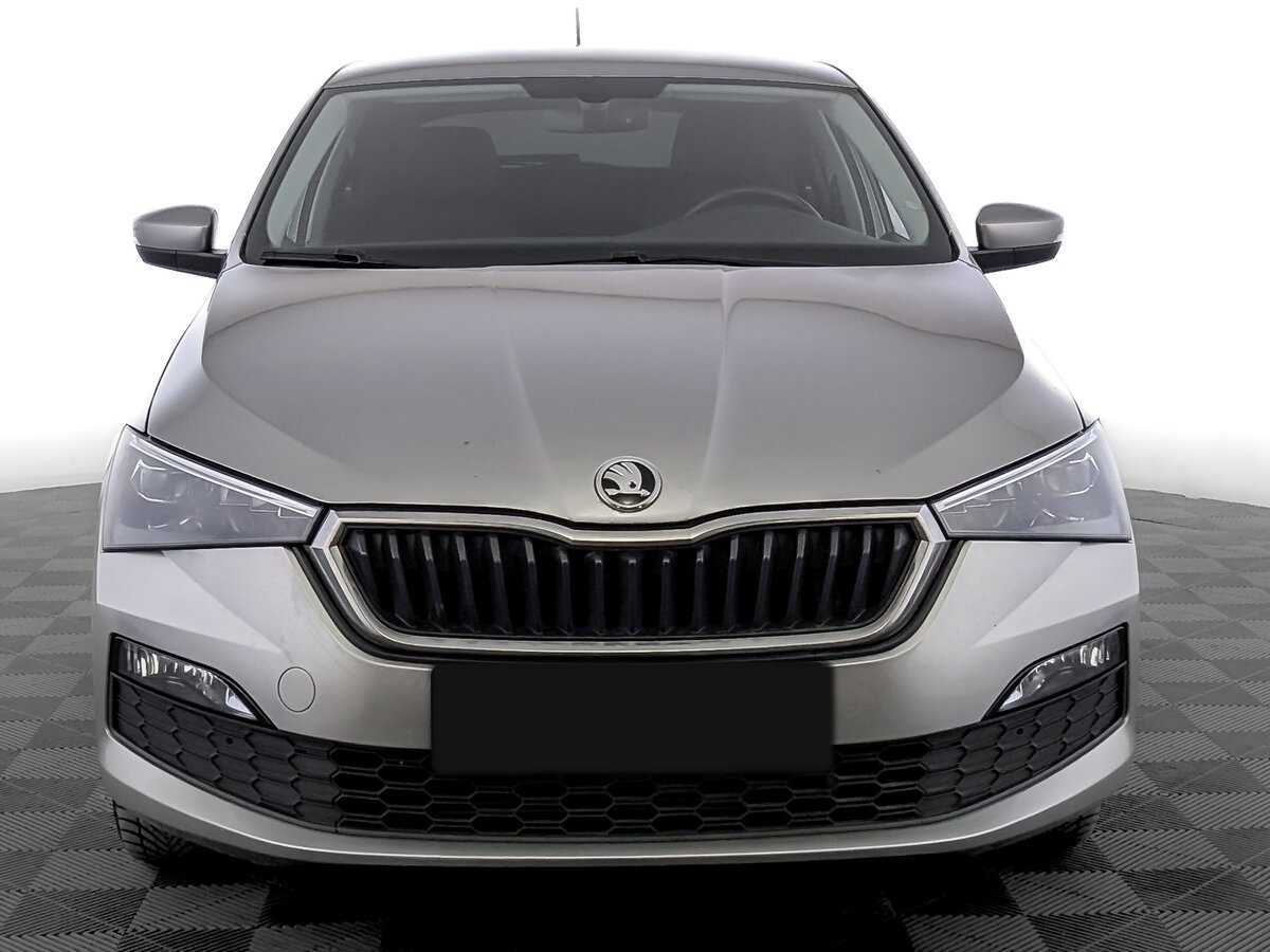 Купить Skoda Rapid с пробегом. Фото: #1