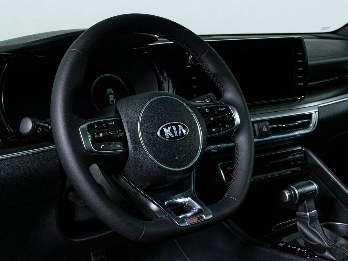 Купить Kia K5 с пробегом. Фото: #14
