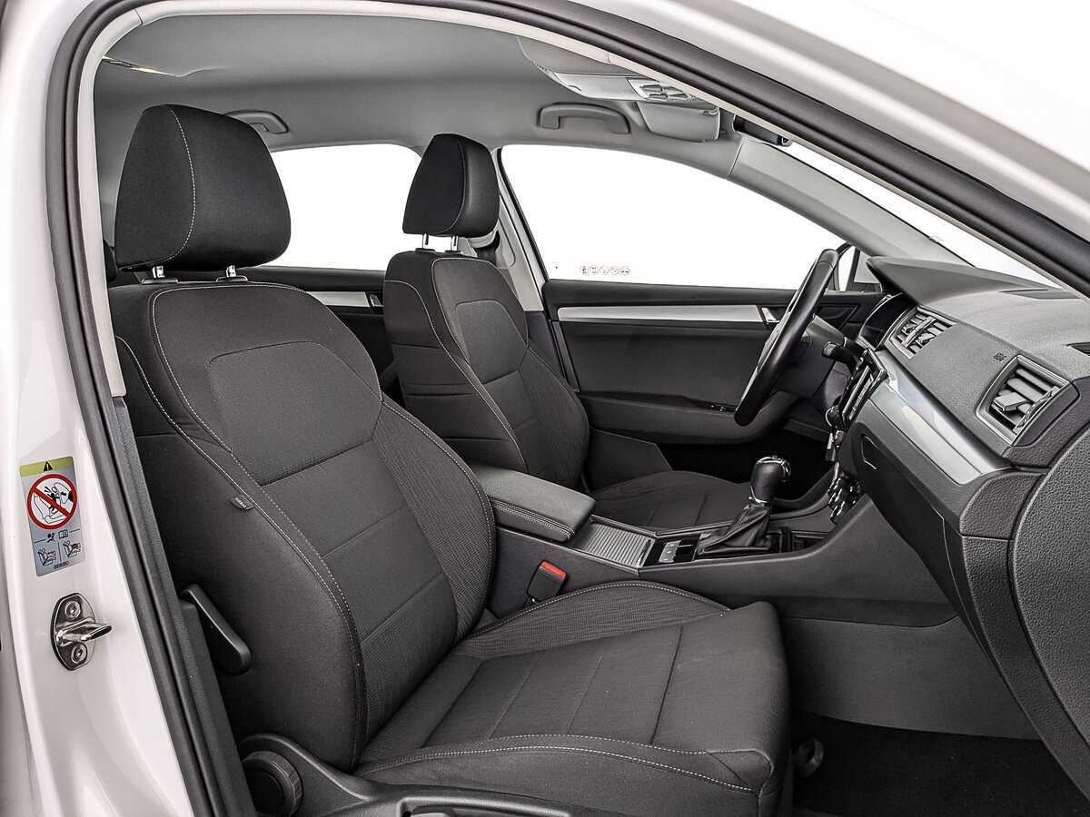 Купить Skoda Superb с пробегом. Фото: #22