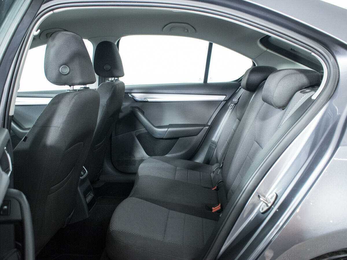 Купить Skoda Octavia с пробегом. Фото: #9