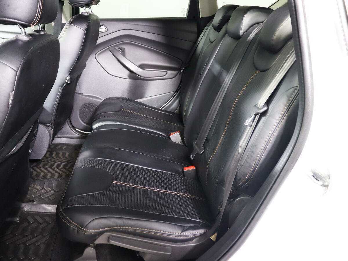 Купить Ford Kuga с пробегом. Фото: #9