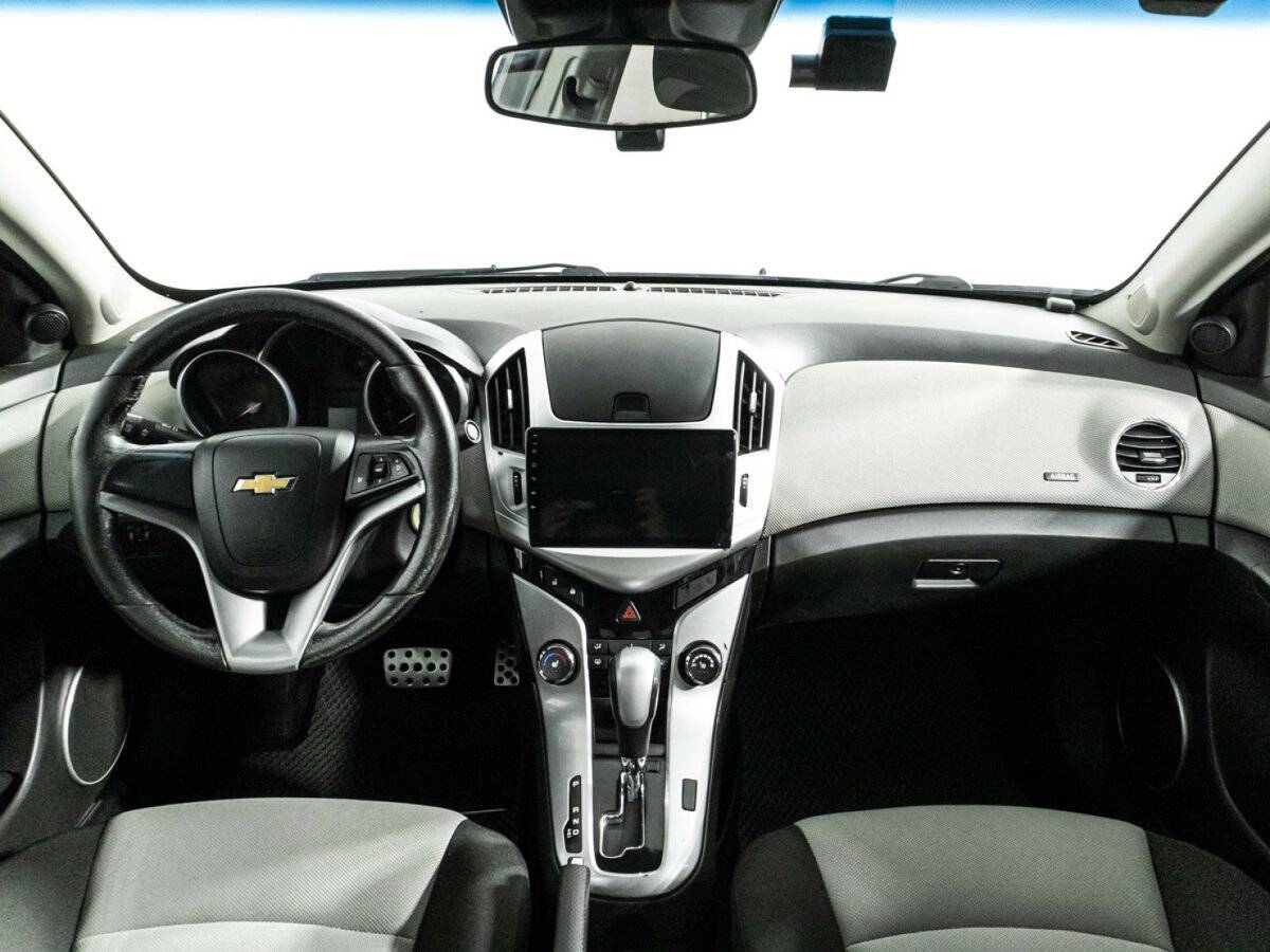 Купить Chevrolet Cruze с пробегом. Фото: #12