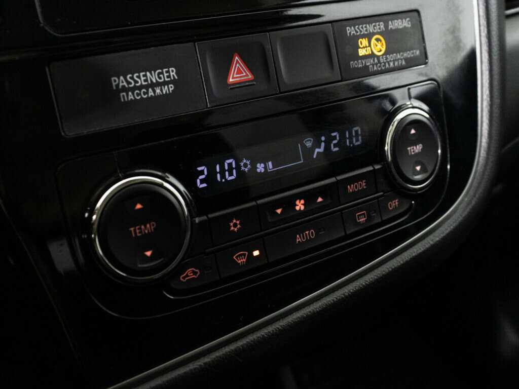 Купить Mitsubishi Outlander с пробегом. Фото: #16