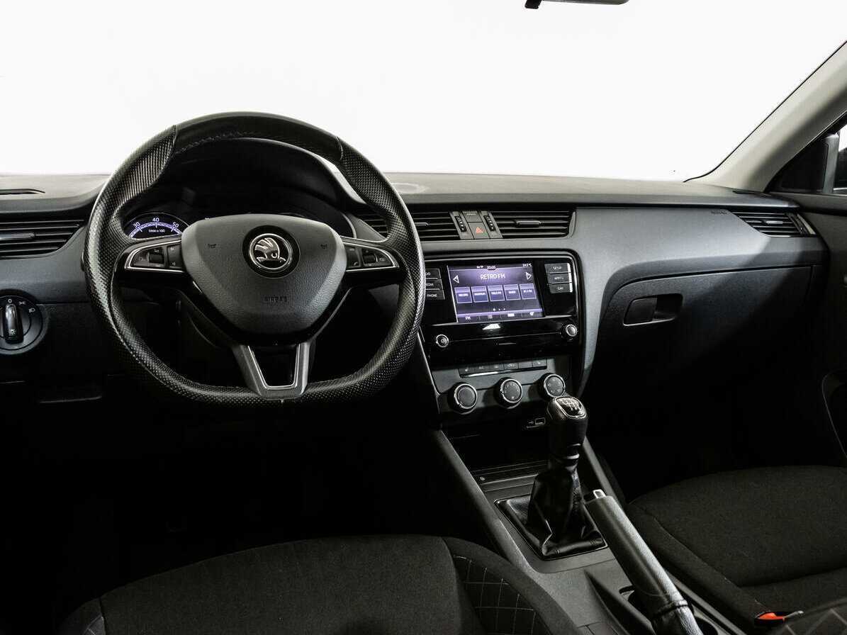 Купить Skoda Octavia с пробегом. Фото: #10