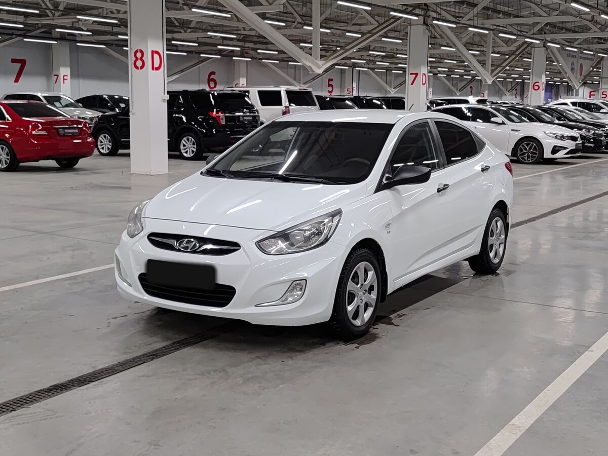 Купить Hyundai Solaris с пробегом. Фото: #0