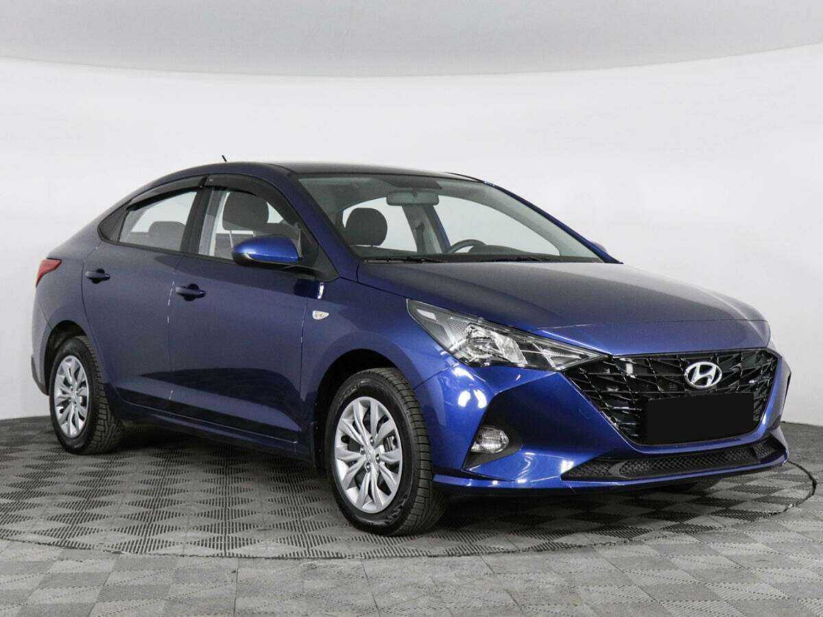 Купить Hyundai Solaris с пробегом. Фото: #2