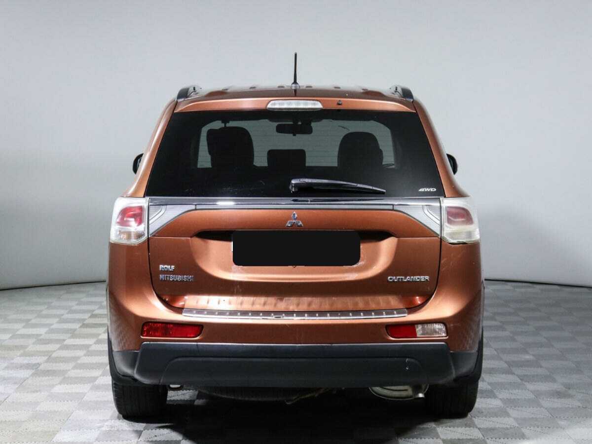 Купить Mitsubishi Outlander с пробегом. Фото: #5
