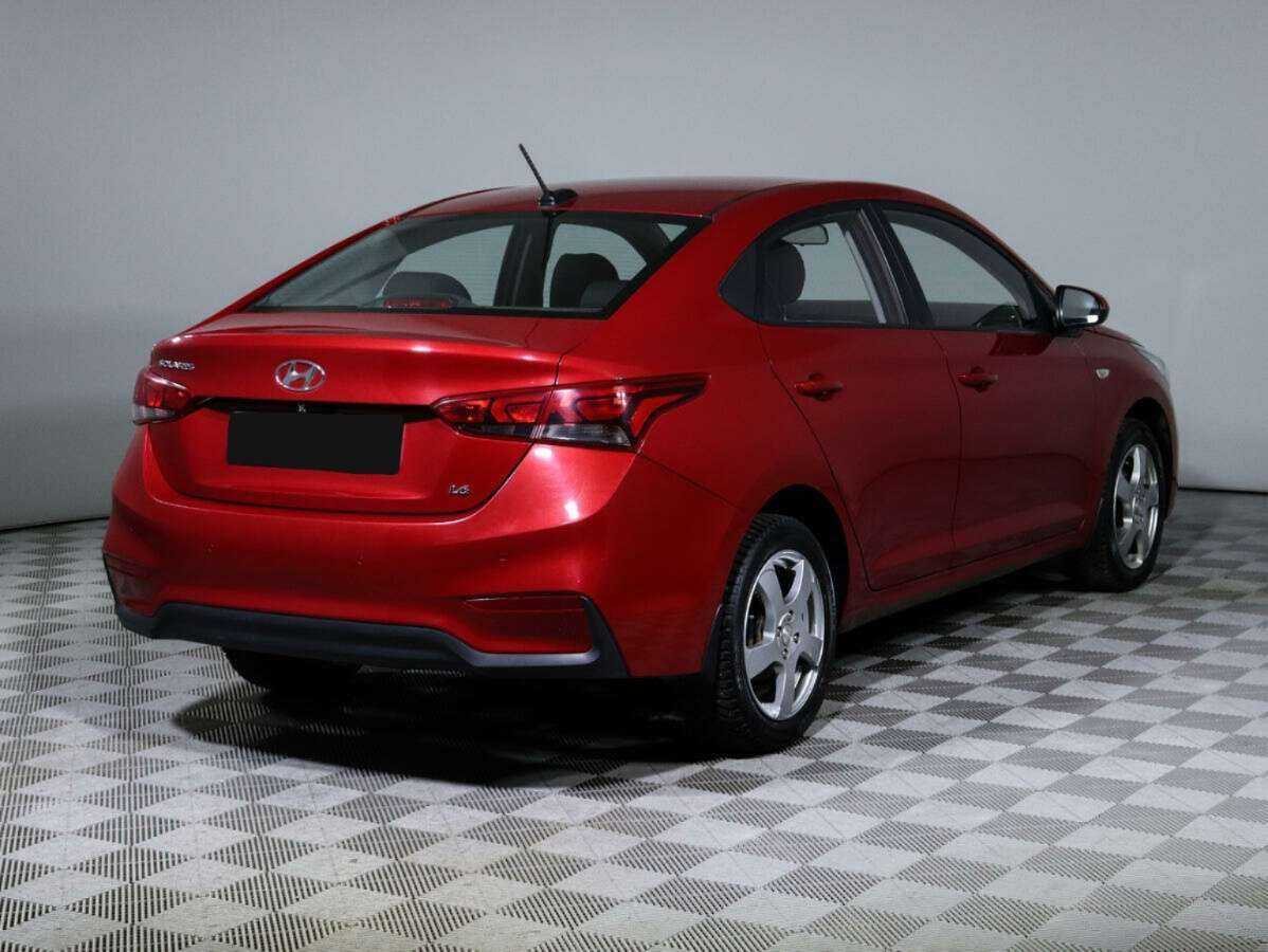 Купить Hyundai Solaris с пробегом. Фото: #3