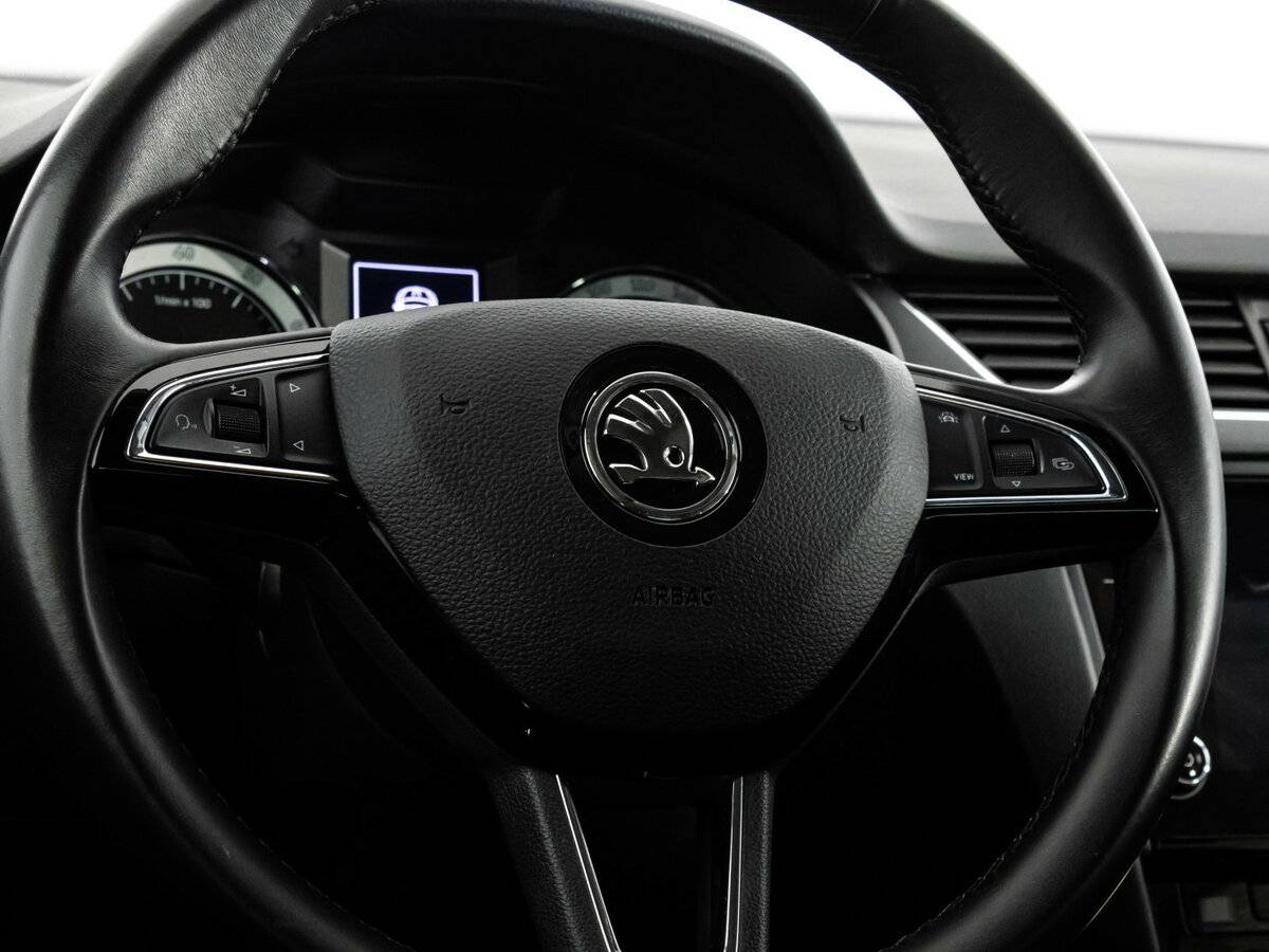 Купить Skoda Octavia с пробегом. Фото: #9
