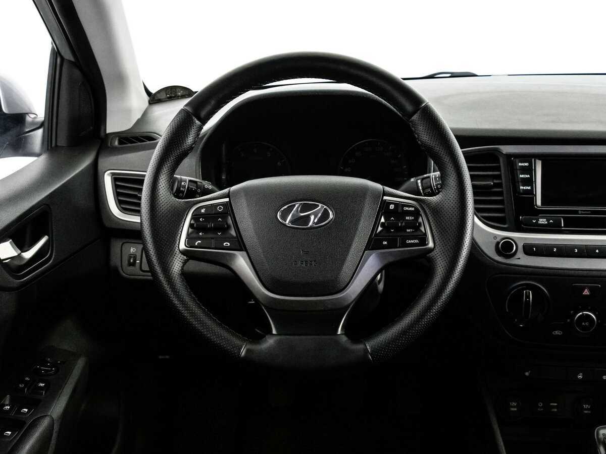 Купить Hyundai Solaris с пробегом. Фото: #9