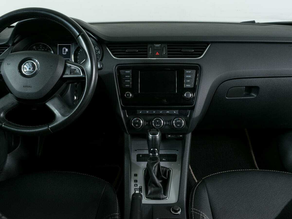 Купить Skoda Octavia с пробегом. Фото: #9