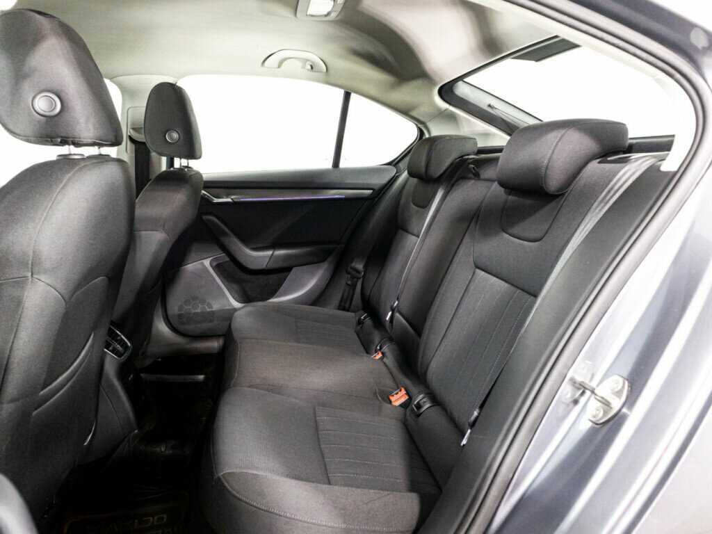 Купить Skoda Octavia с пробегом. Фото: #9