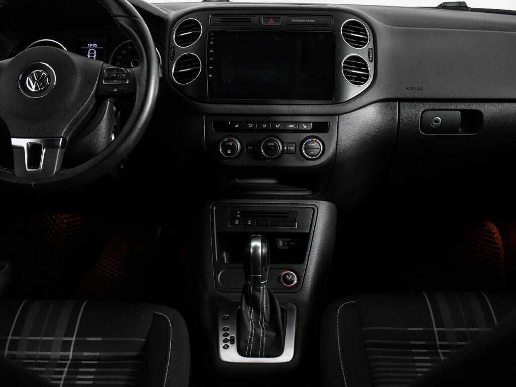 Купить Volkswagen Tiguan с пробегом. Фото: #13