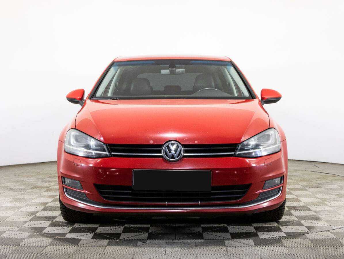 Купить Volkswagen Golf с пробегом. Фото: #1
