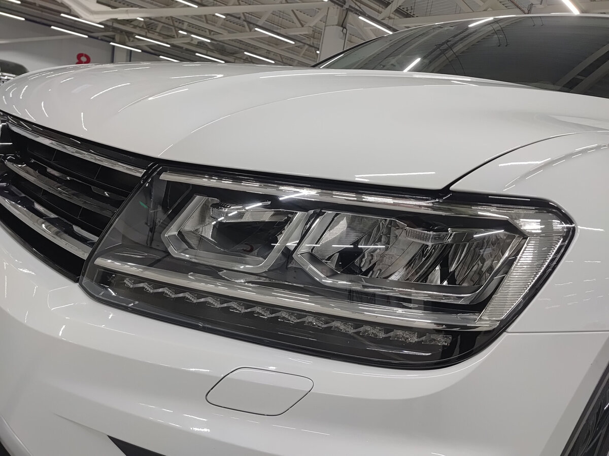 Купить Volkswagen Tiguan с пробегом. Фото: #16