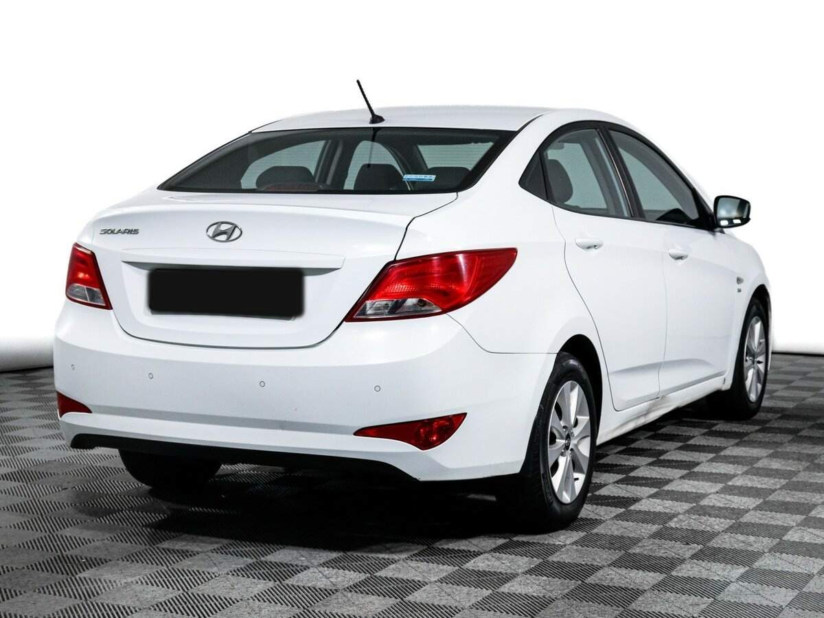 Купить Hyundai Solaris с пробегом. Фото: #4