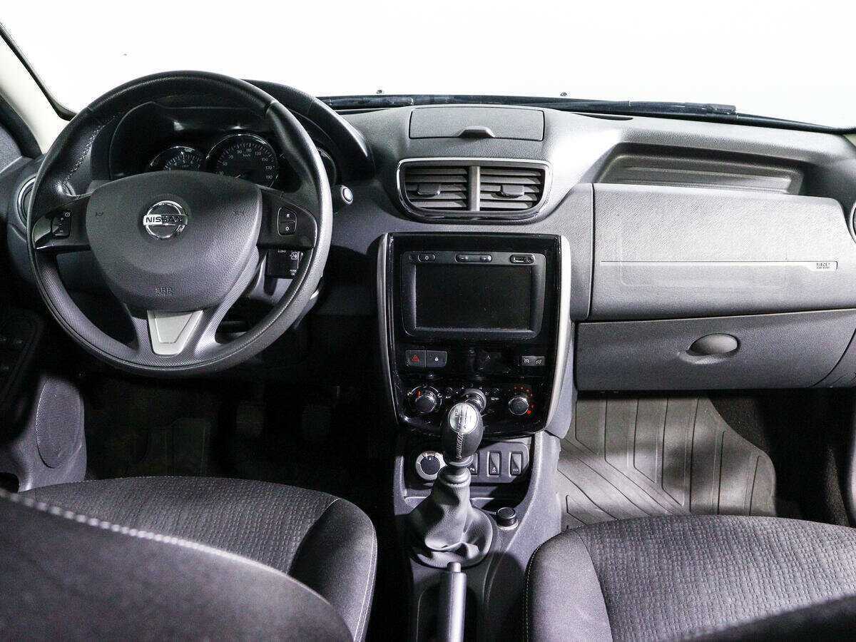 Купить Nissan Terrano с пробегом. Фото: #11