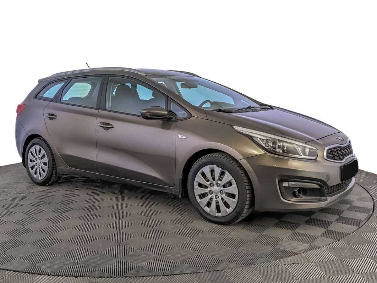 Купить Kia Ceed с пробегом. Фото: #2