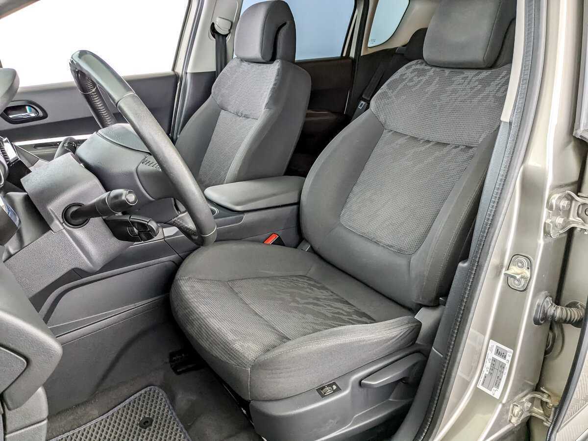 Купить Peugeot 3008 с пробегом. Фото: #19