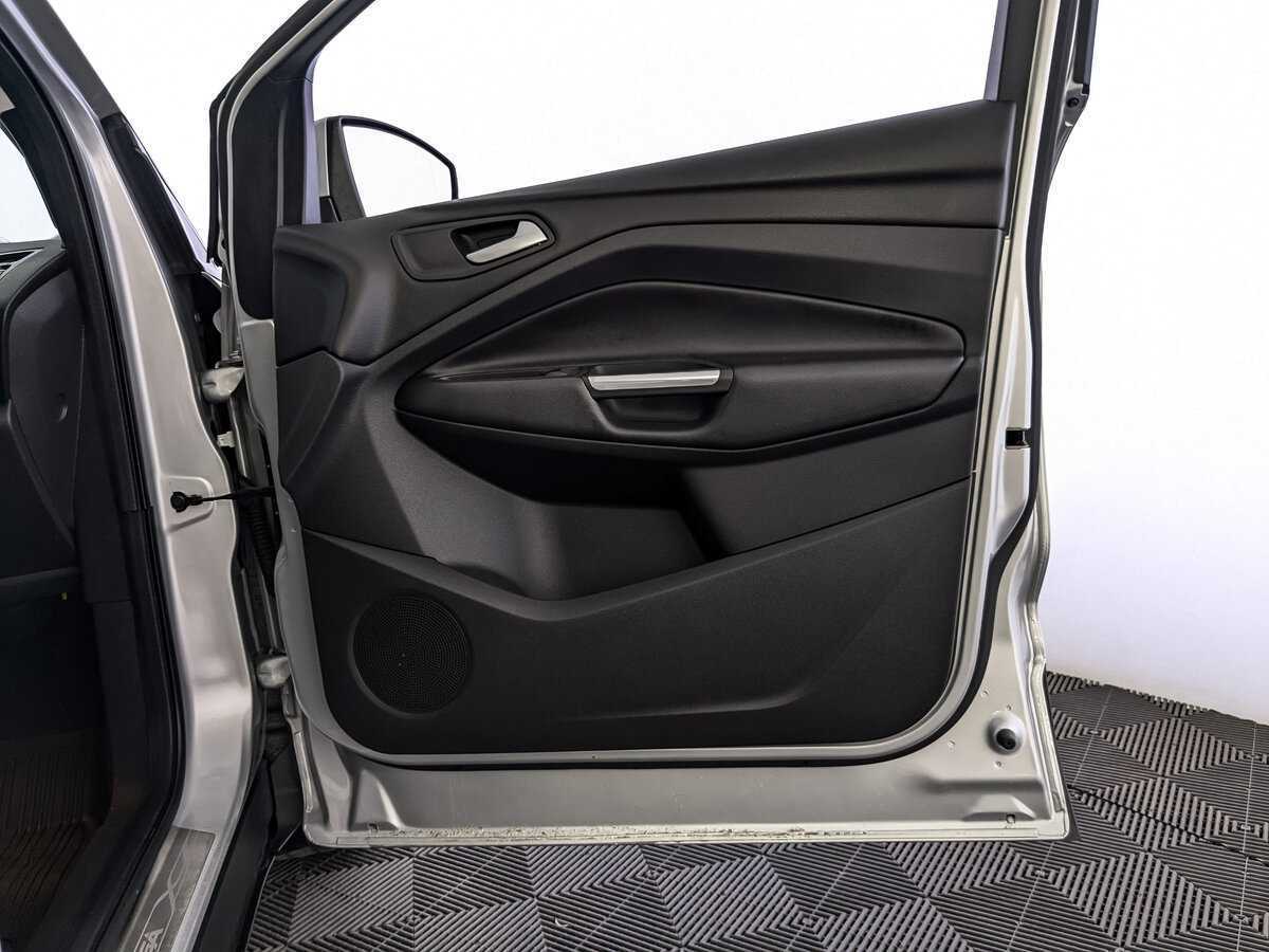 Купить Ford Kuga с пробегом. Фото: #22