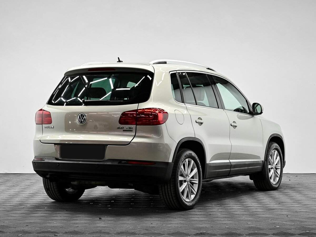 Купить Volkswagen Tiguan с пробегом. Фото: #3