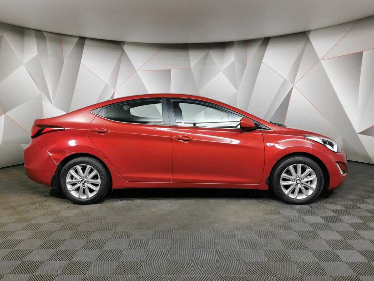Купить Hyundai Elantra с пробегом. Фото: #5