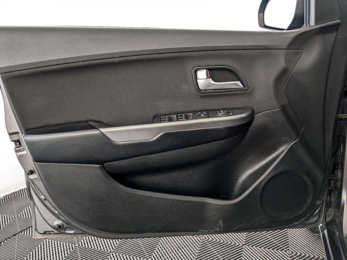 Купить Kia Rio с пробегом. Фото: #15