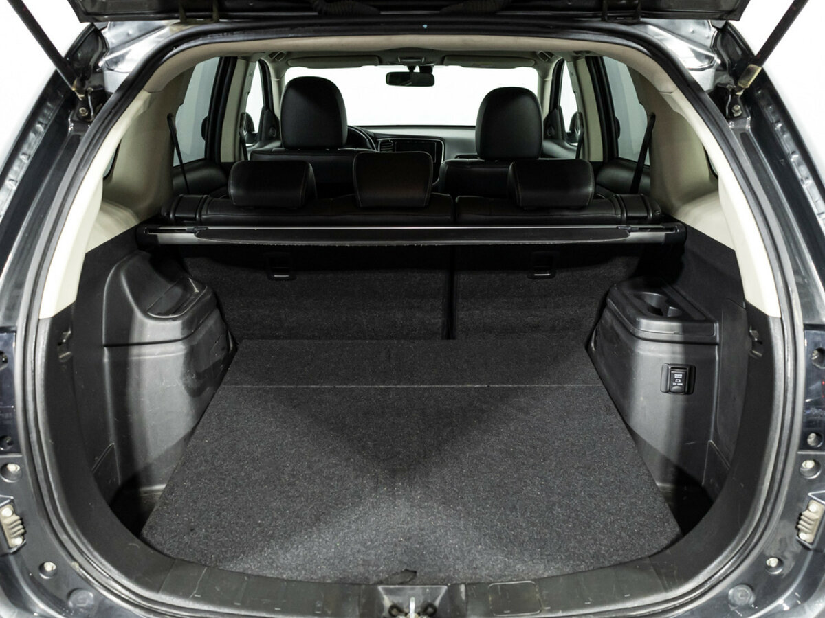 Купить Mitsubishi Outlander с пробегом. Фото: #16