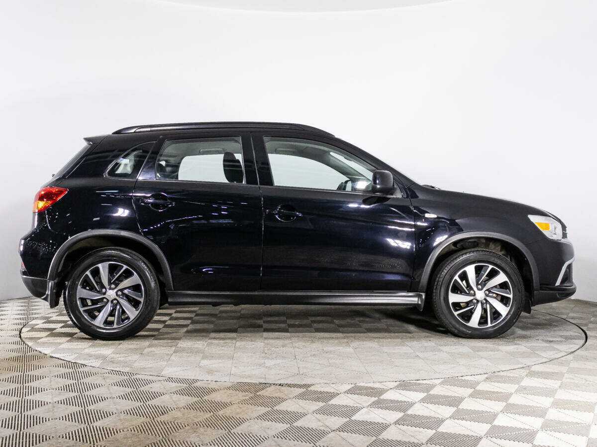 Купить Mitsubishi ASX с пробегом. Фото: #3