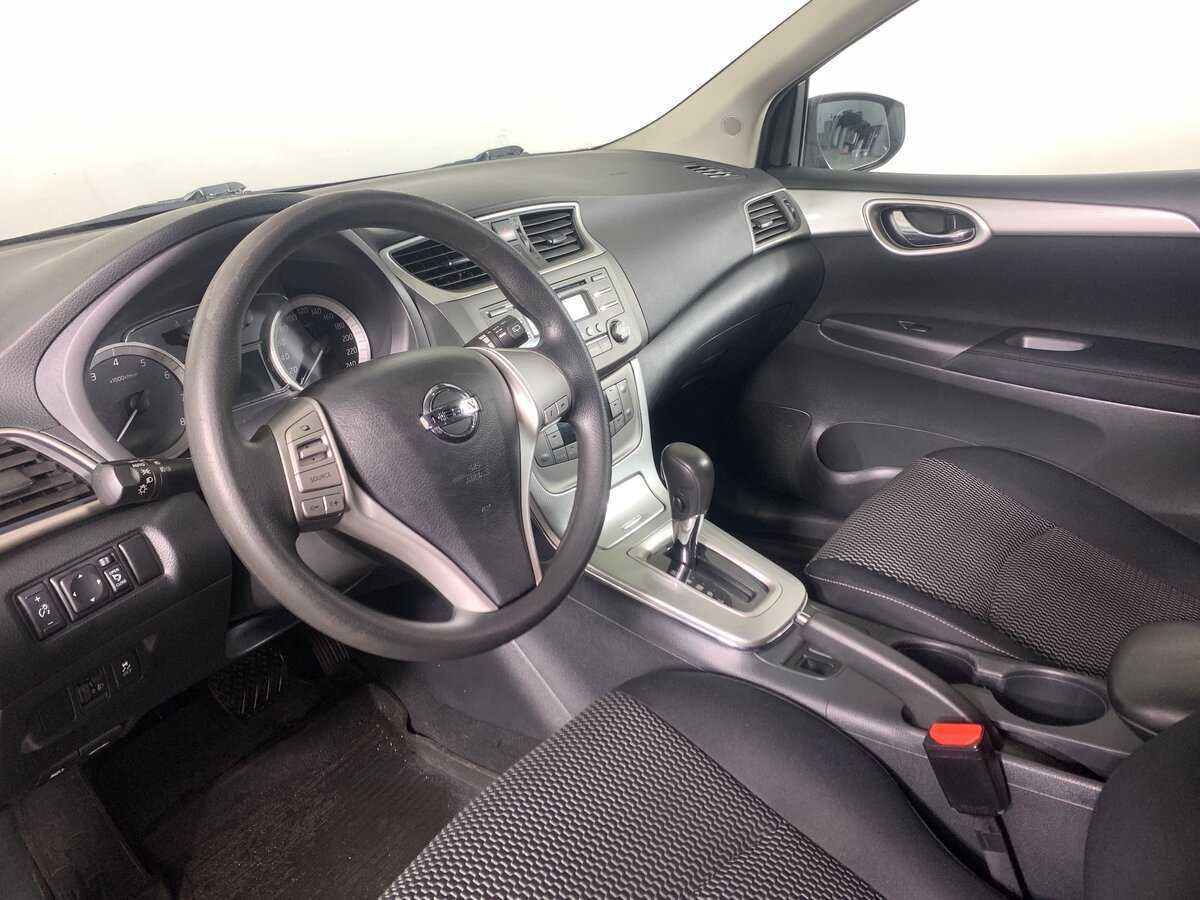 Купить Nissan Tiida с пробегом. Фото: #11