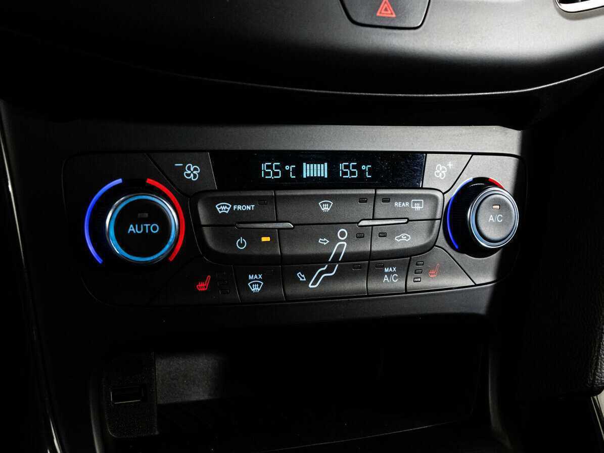 Купить Ford Focus с пробегом. Фото: #13